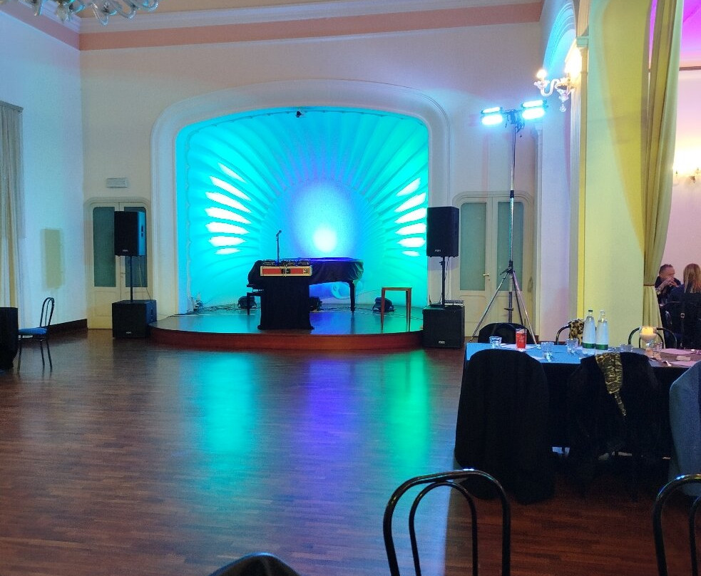 Stanze Ulivieri-蒙泰瓦尔基必去景点