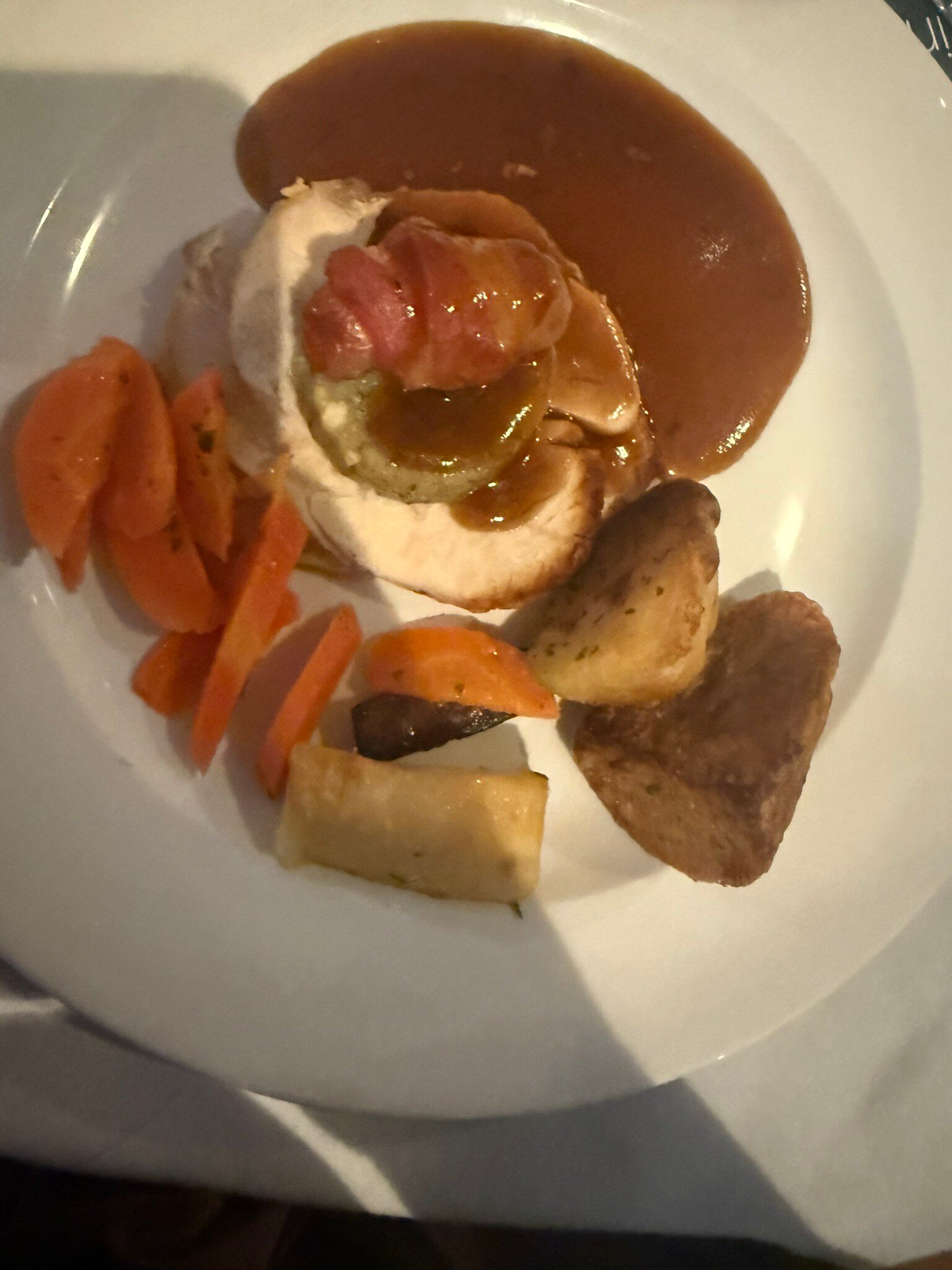 The Moat House-官方