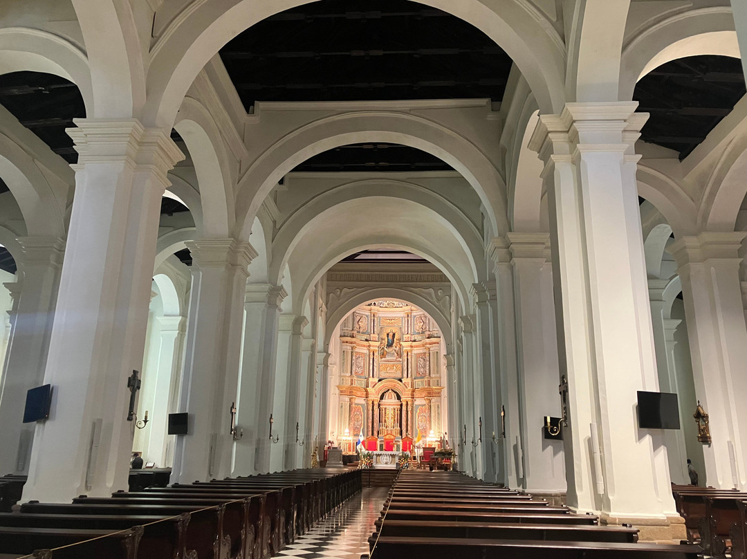 Metropolitan Cathedral Of Panama City-巴拿马城必去景点