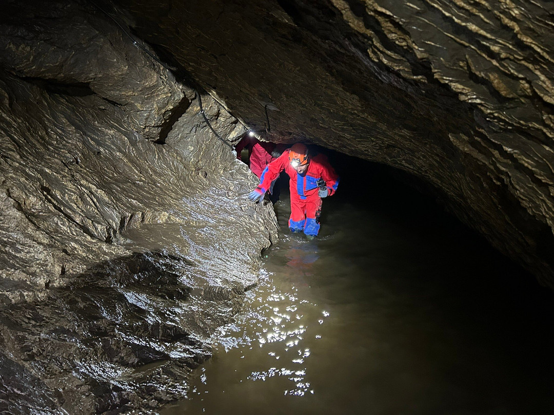 Hoelloch Caves-Muotathal必去景点