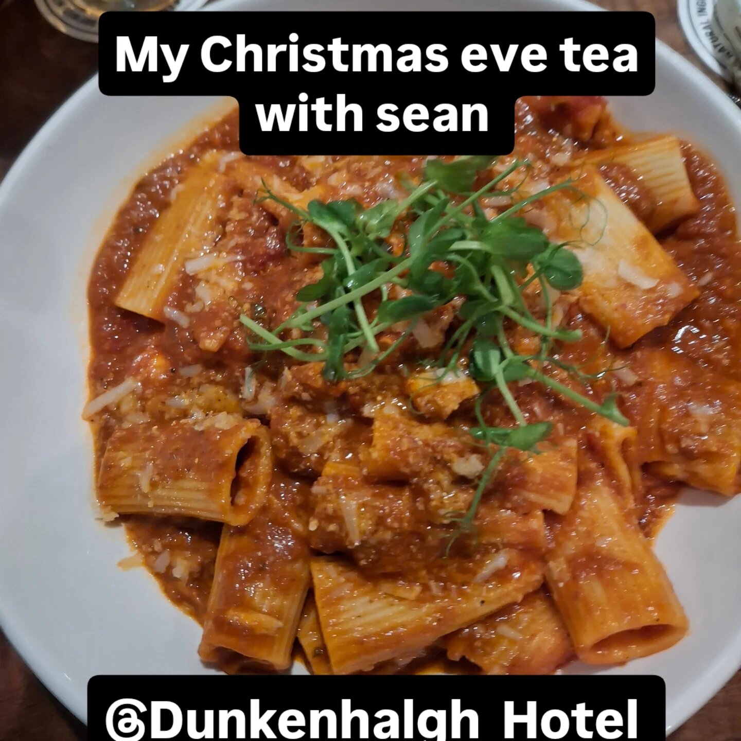 杜肯哈尔夫布莱克本美居水疗酒店-官方