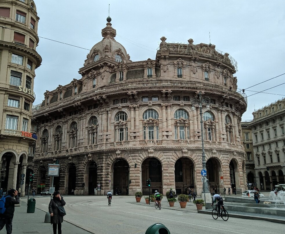Piazza Raffaele De Ferrari-热那亚必去景点