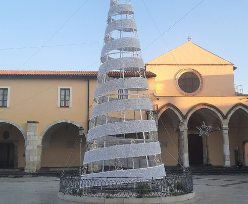 Piazza Unità D'italia-丰迪必去景点