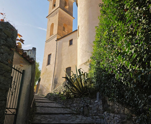 Chiesa di San Nicola da Tolentino-Cervo必去景点