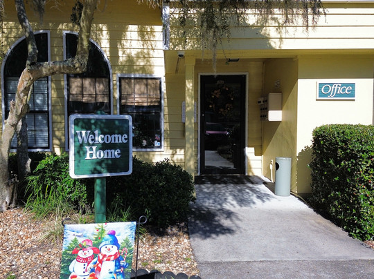 基恩斯兰德霍姆汤套房酒店主图