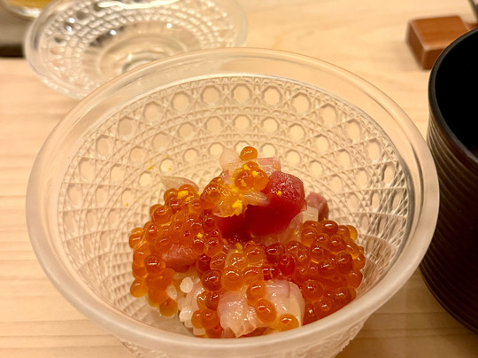 鮨 たつ也 よしかわ