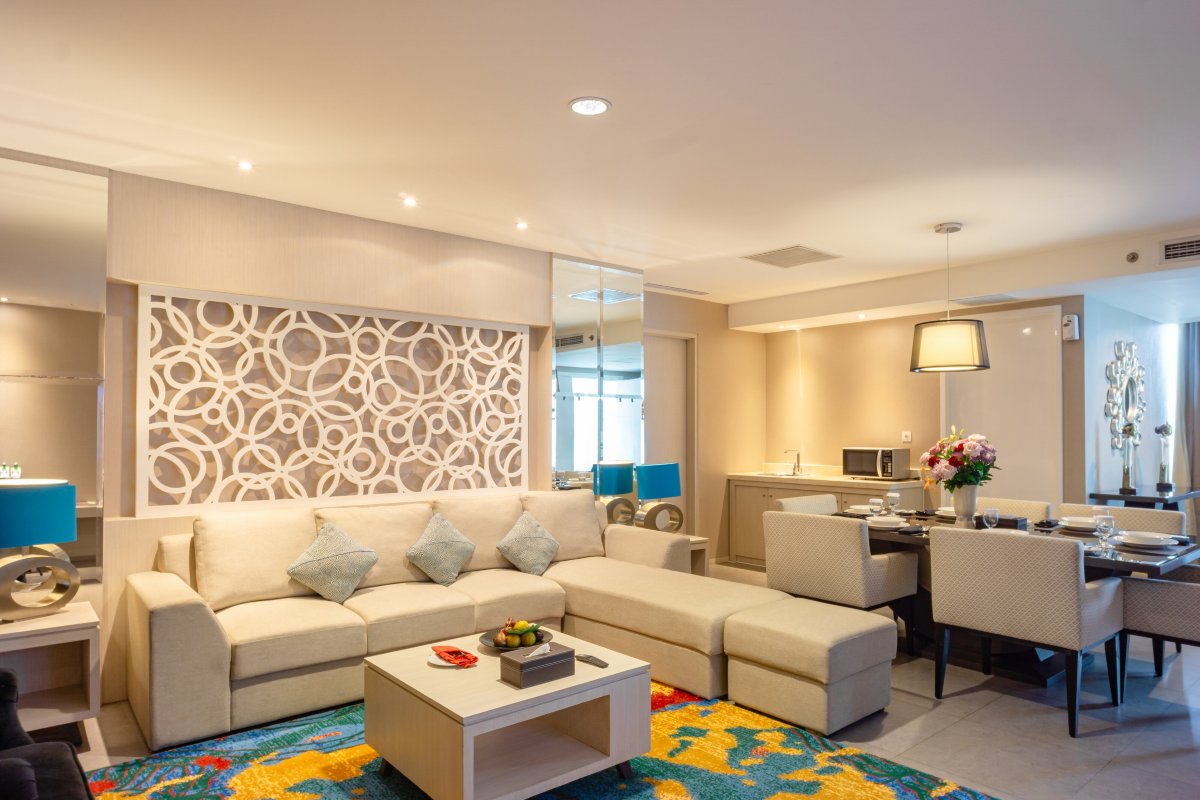 占碑瑞士贝尔酒店-客卧