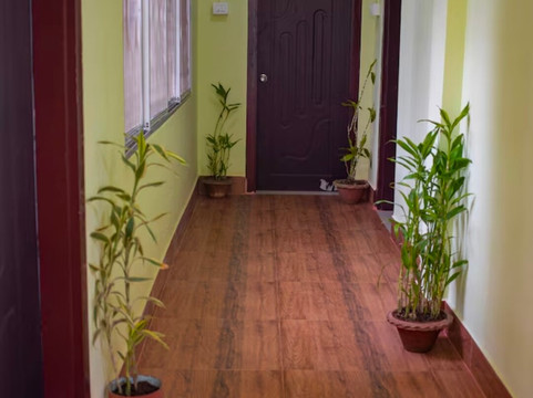 Hazarika Lodge And Homestay