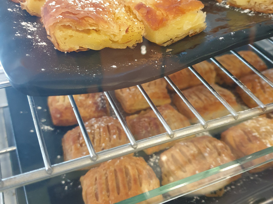 佩林索斯酒店主图