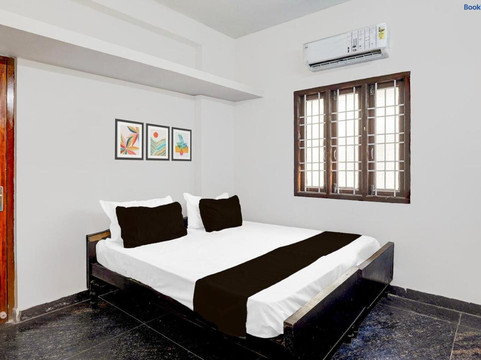 Hotel O Eswar Residency Avadi