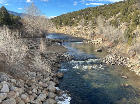 城堡冲浪酒店主图