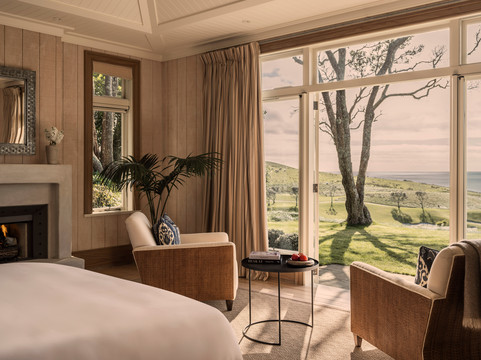 贝壳杉悬崖瑰丽度假酒店主图