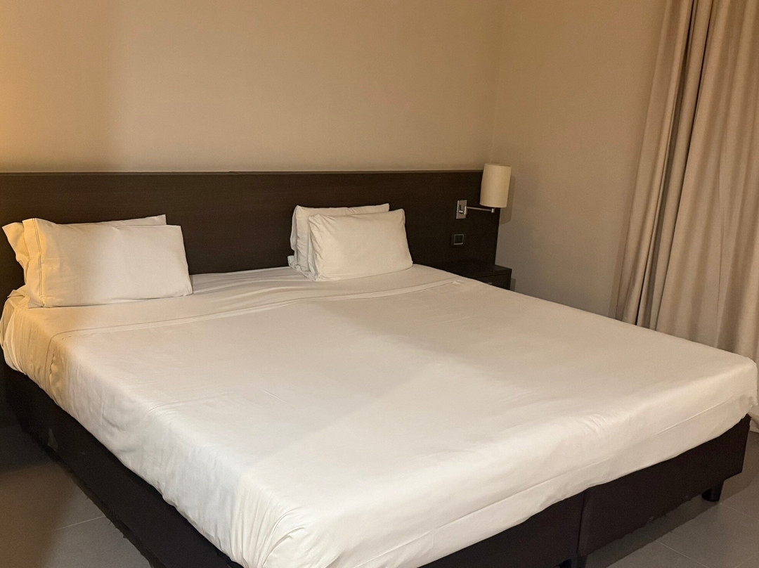 Inn Naples Airport主图