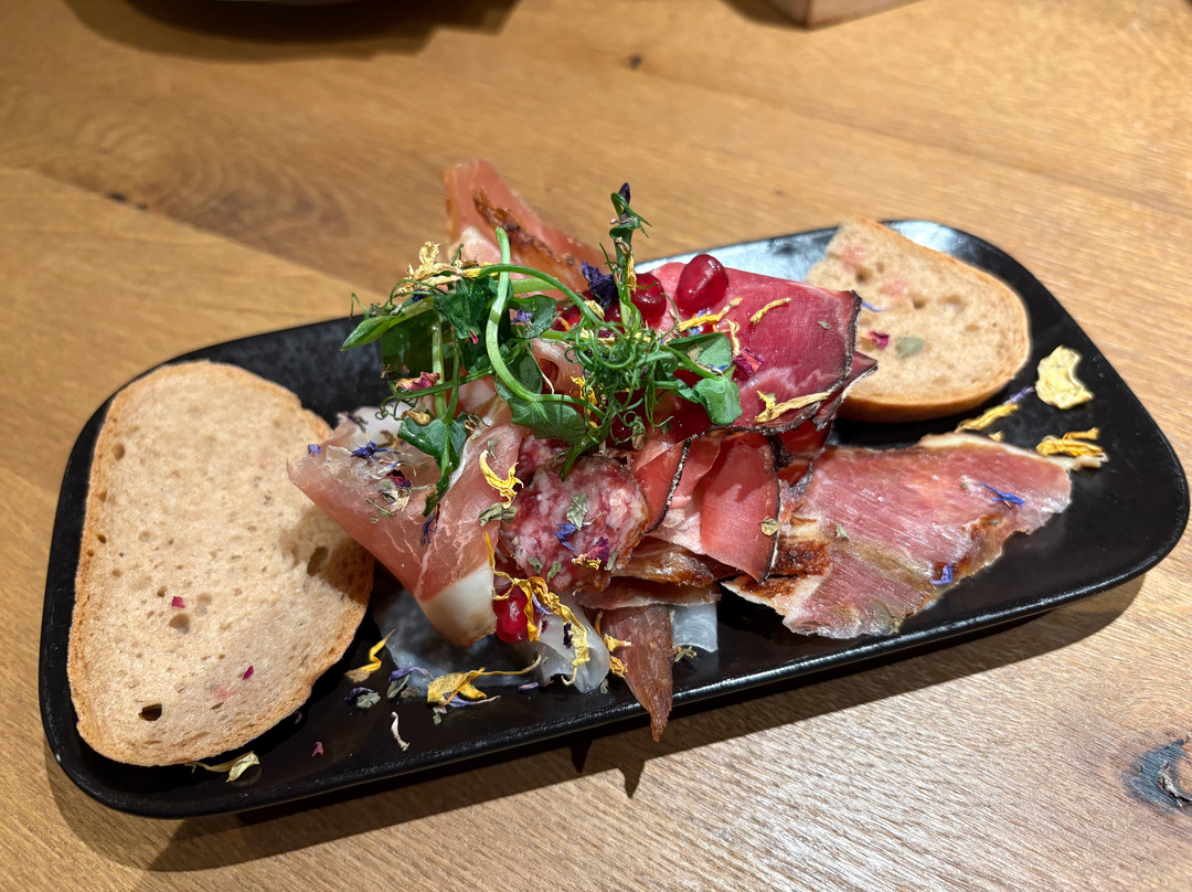 Burgstadl Aparthotel & Restaurant