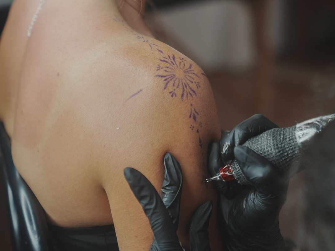 Caribe Love Tattoo-旧港必去景点