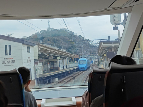 Odakyu Limited Express Romancecar-东京都必去景点