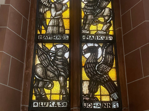 Old Nicholas Church (Alte Nikolaikirche)-法兰克福必去景点