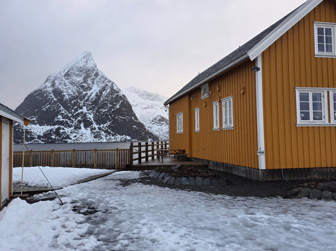 Sakrisøya-雷讷必去景点