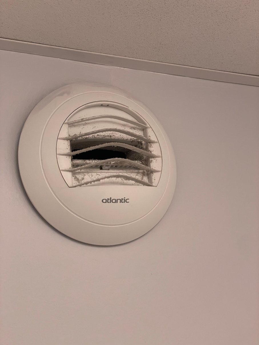 宜必思尚品罗马斯瓦朗斯 TGV 车站酒店-浴室