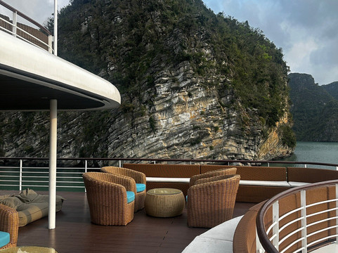 Halong Capella Cruise-海防必去景点