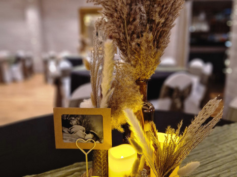 布鲁克霍尔酒店主图