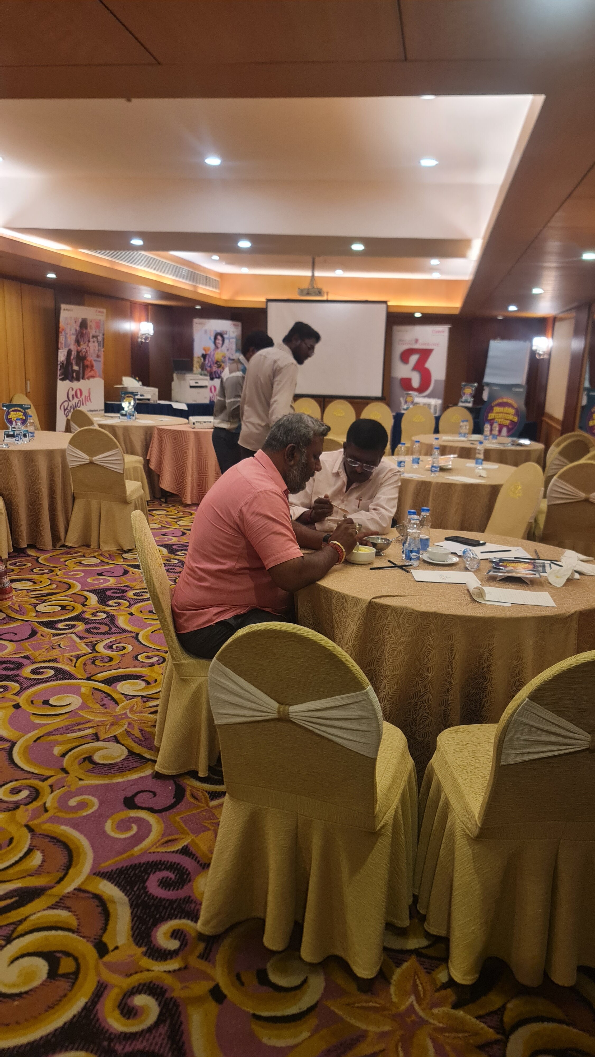 雅阁普度切里酒店-官方