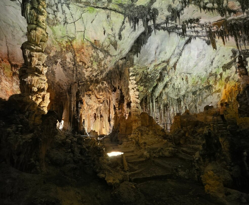 Cuevas de Arta-卡普德佩拉必去景点