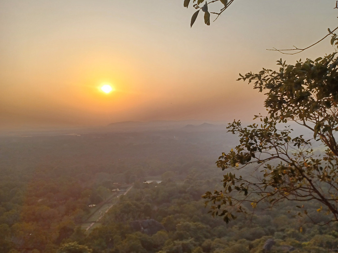 Travel With Asanka-康提必去景点