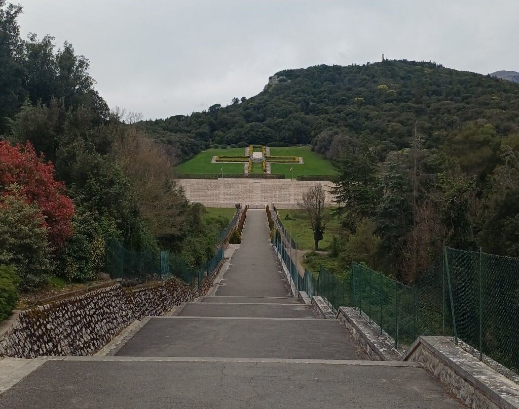 Monte Cassino Polish War Cemetery-卡西诺必去景点