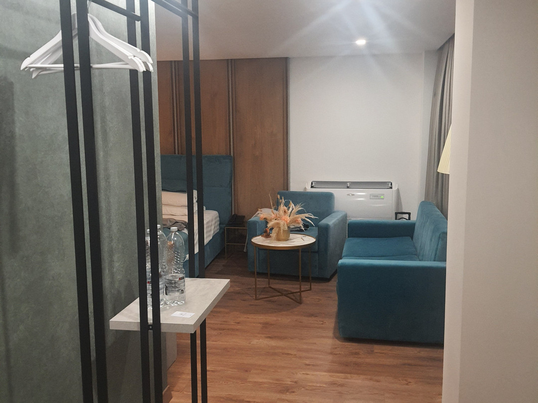 Martiness Hotel Durre主图