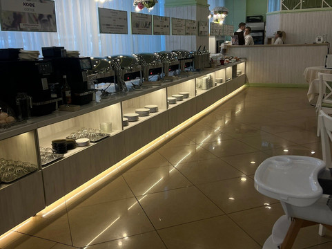 威亚特卡酒店主图