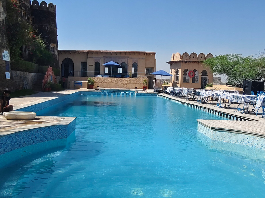 尼姆拉纳斯-克斯罗利希尔堡主图