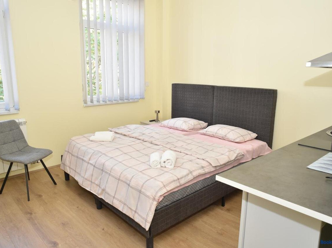 Mir Rooms and Apartments
