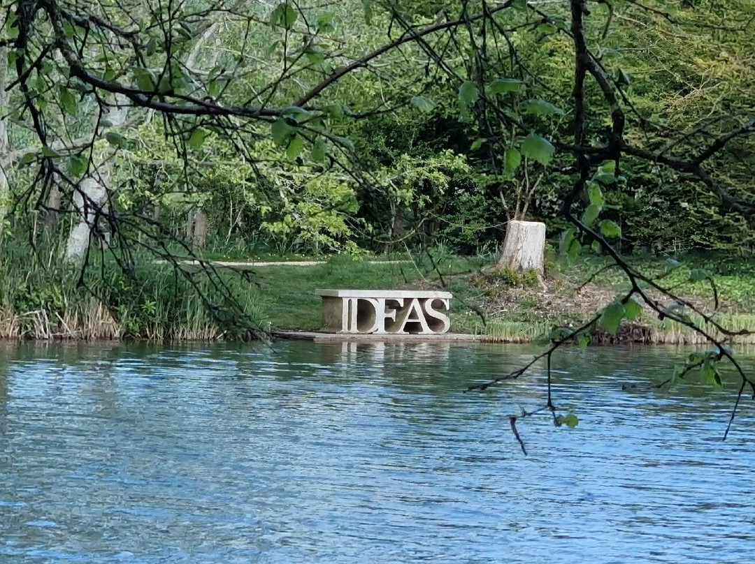 Sculpture By The Lakes-多切斯特必去景点