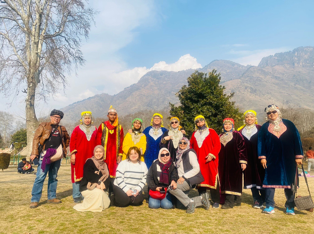 Iceland tours Kashmir-贡马必去景点