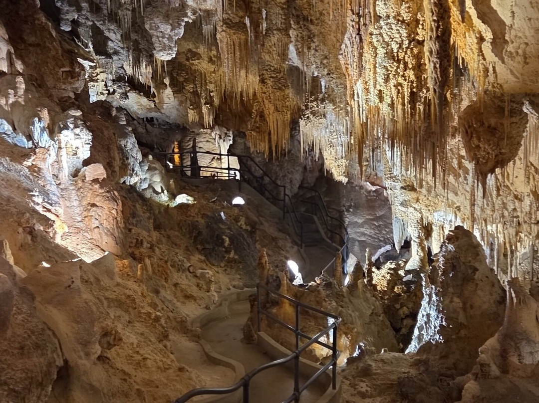 Crystal & Fantasy Caves-Hamilton Parish必去景点
