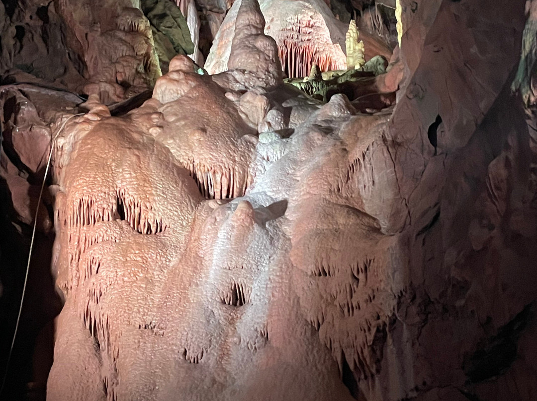 Cheddar Gorge & Caves-Cheddar必去景点