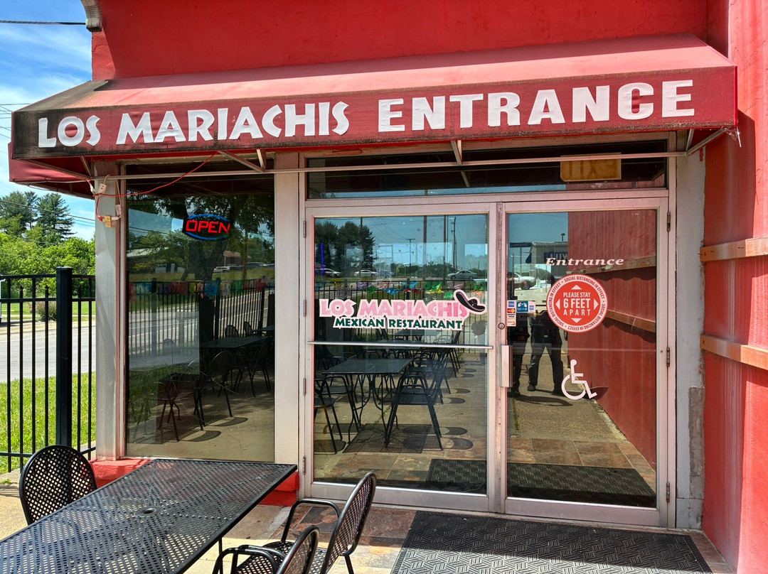 Los Mariachis