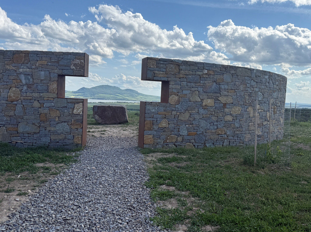 Wine Tours Moravia-米库洛夫必去景点