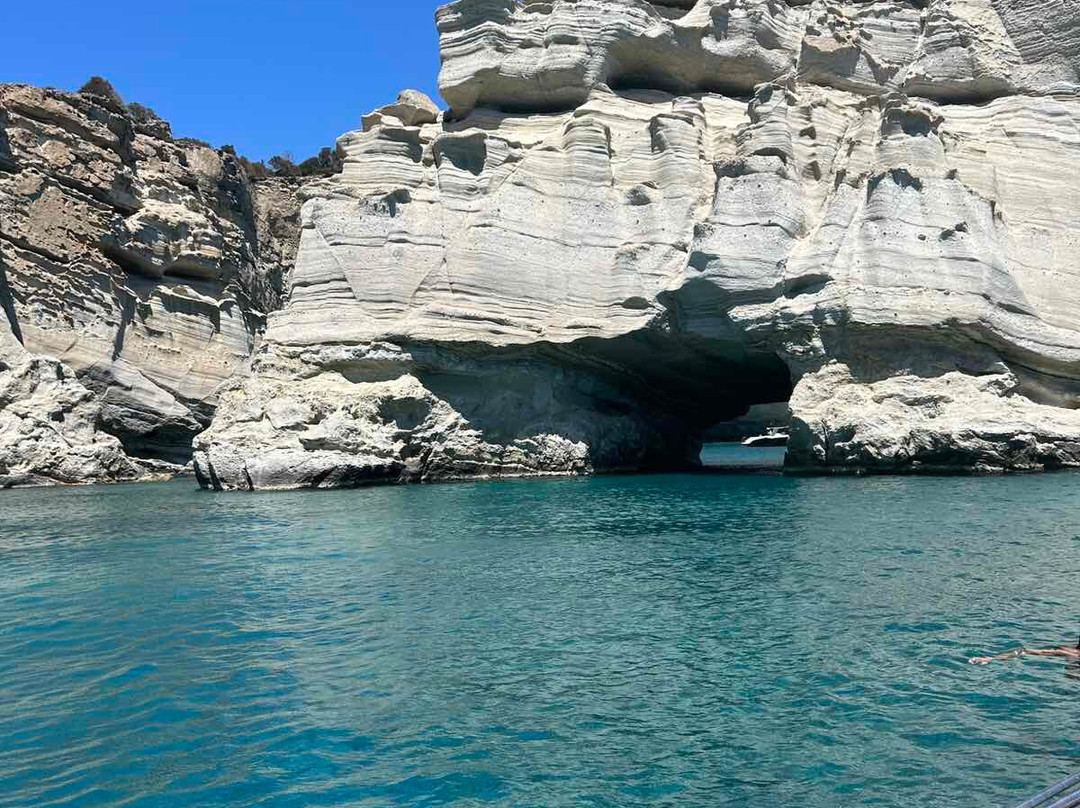 Sifnos Bloomarine-锡弗诺斯岛必去景点