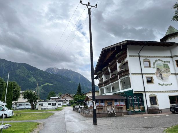登格霍夫兰德酒店-旅行者