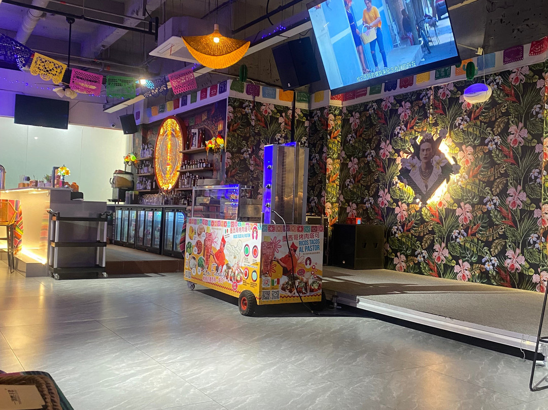 Frida's Casa Latina