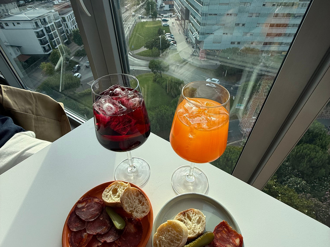 巴约讷中心 OKKO 酒店主图