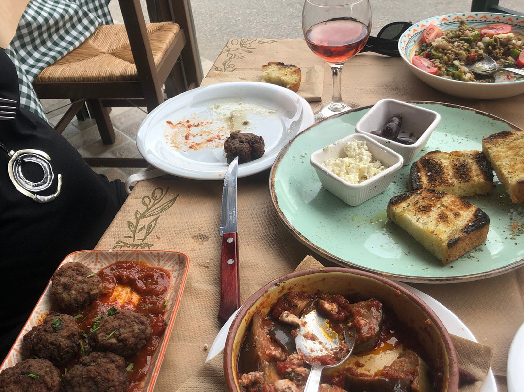 MEZE DES