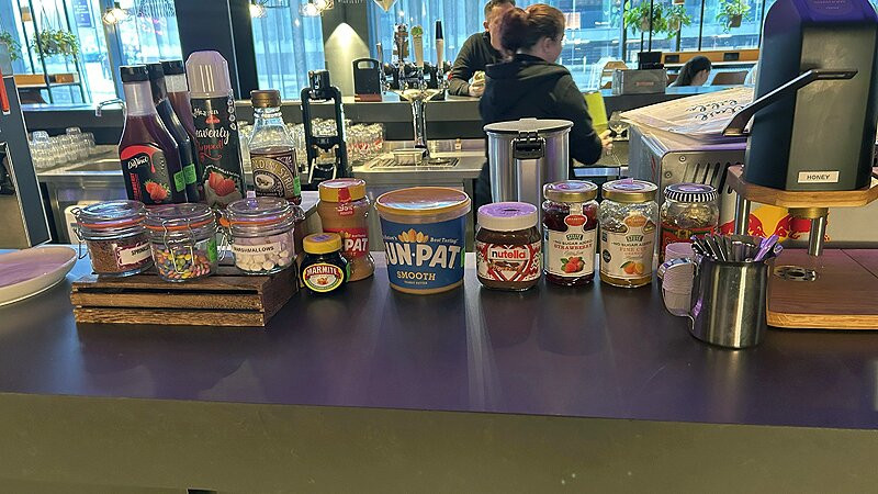 南安普敦 Moxy 酒店主图