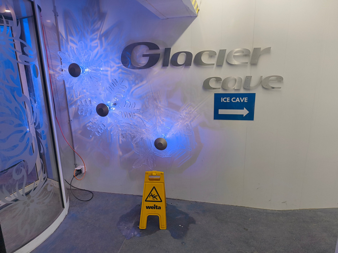 Titlis Glacier Cave-恩格尔贝格必去景点
