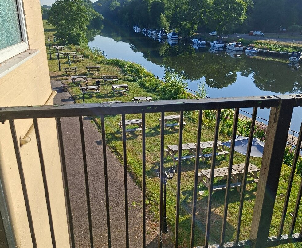 伦奇福德旅馆主图
