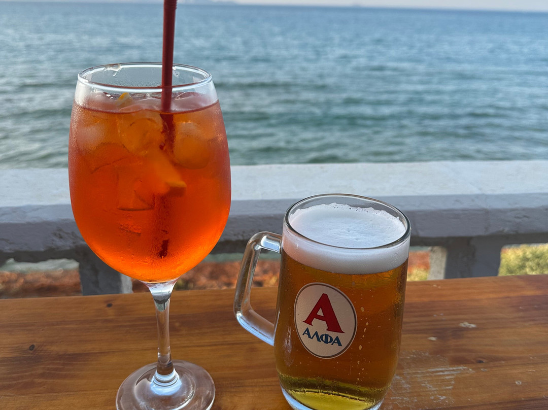 日落海滩酒店主图