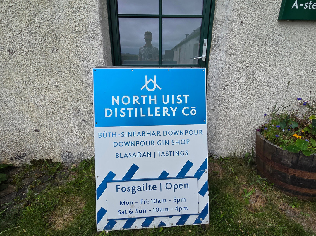 North Uist Distillery Co-Benbecula Island必去景点