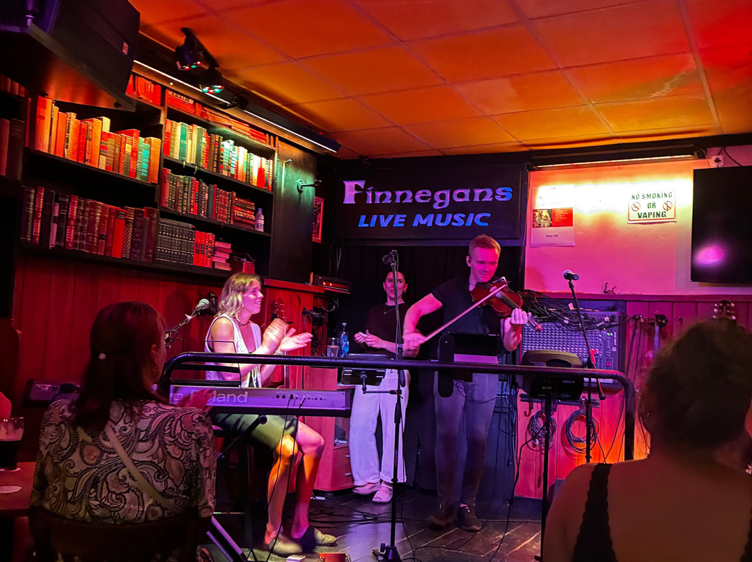 Finnegan's Live Music Irish Pub-马加洛夫必去景点